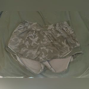 Hotty Hot camo shorts size 6